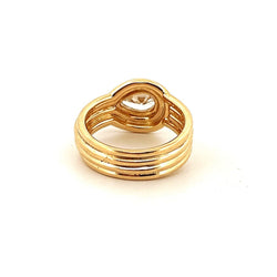 Bague bandeau en or jaune godronné et diamant de taille poire - Castafiore