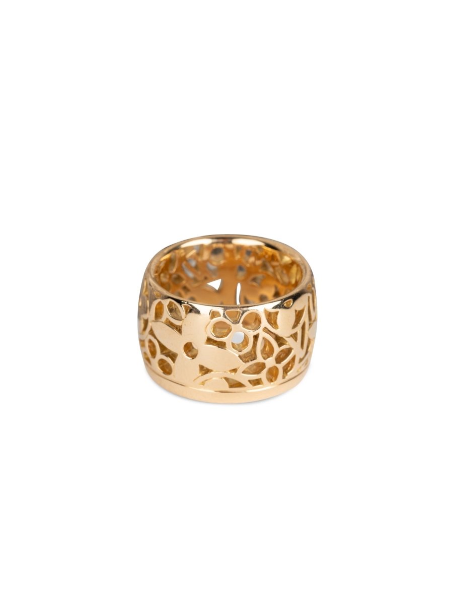 Sold at Auction: Louis Vuitton Onyx Blossom Ring w/ Diamond w/Box