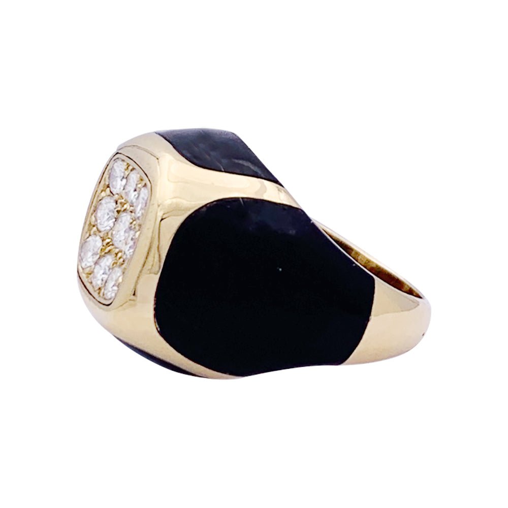 Bague Boucheron, "Chevalière", or jaune, bois et diamants. - Castafiore