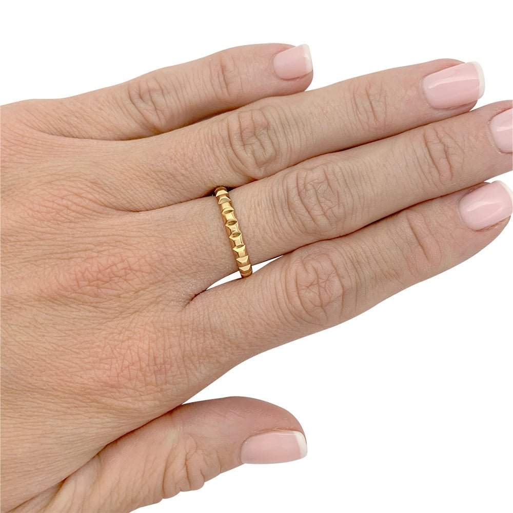 Boucheron ring, “Clou de Paris”, yellow gold – Castafiore