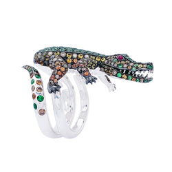 Bague Boucheron Crocodile en or blanc, sertie de diamants et pierres de couleur - Castafiore