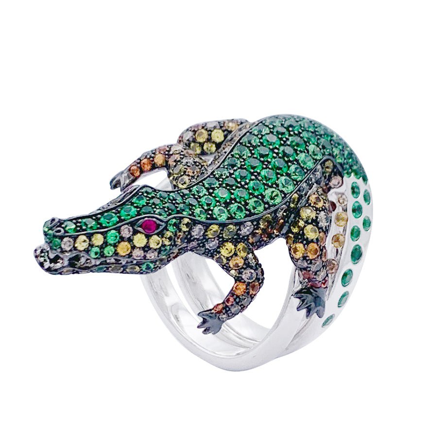 Bague Boucheron Crocodile en or blanc, sertie de diamants et pierres de couleur - Castafiore