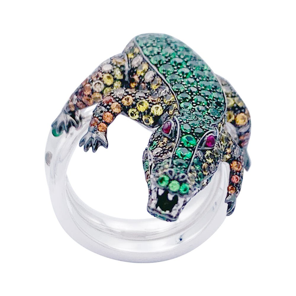 Bague Boucheron Crocodile en or blanc, sertie de diamants et pierres de couleur - Castafiore