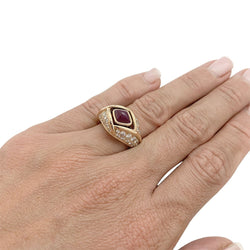 Bague Cartier en or jaune, diamants et rubis - Castafiore
