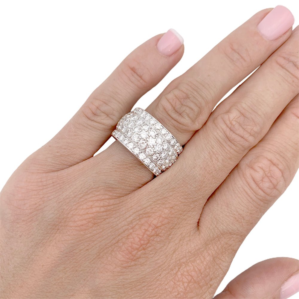 Bague CARTIER "Nigeria", pavage diamants. - Castafiore