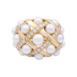 Bague CHANEL "Baroque" en or jaune, diamants et perles. - Castafiore