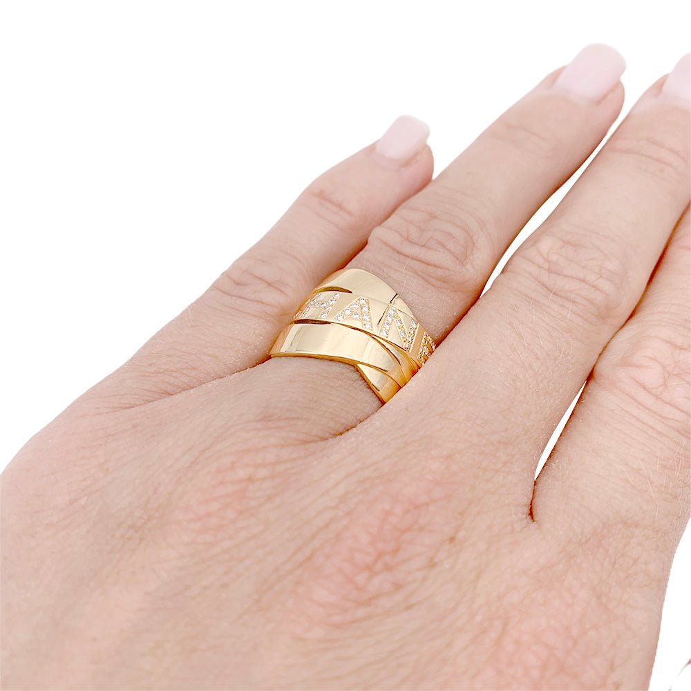 Bague CHANEL "Bolduc Signature" en or jaune et diamants - Castafiore
