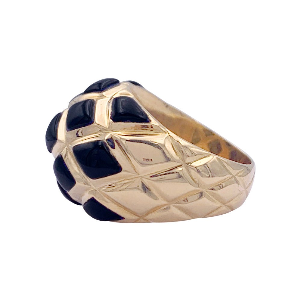 Bague CHANEL en or jaune et onyx - Castafiore