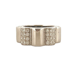 Bague CHANEL "Profil de Camélia" en or blanc et diamants - Castafiore