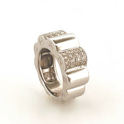 Bague CHANEL "Profil de Camélia" en or blanc et diamants - Castafiore