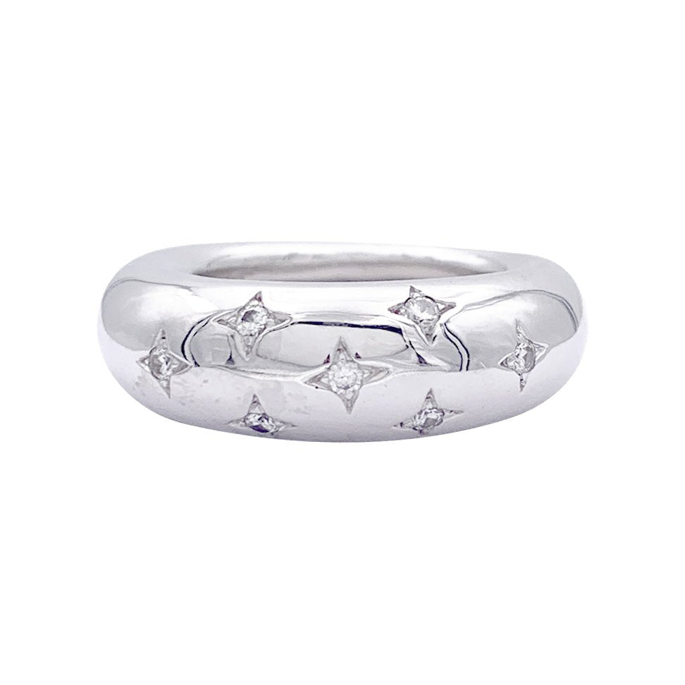 Bague Chaumet, "Anneau", en or blanc, diamants. - Castafiore