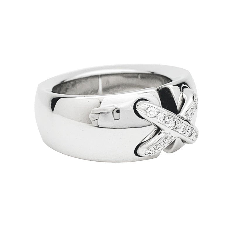 Bague Chaumet "Liens" en or blanc et diamants - Castafiore