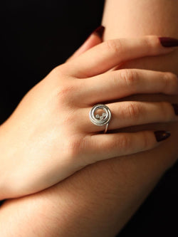 Bague CHOPARD "Happy Diamonds" en or blanc et diamants - Castafiore