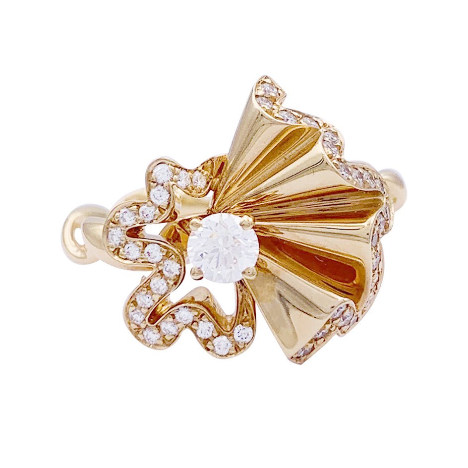 Bague CHRISTIAN DIOR "Archi Dior Cocotte" en or rose et diamants. - Castafiore