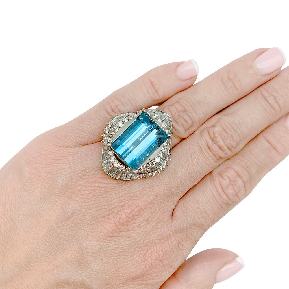 Bague cocktail aigue-marine et diamants - Castafiore