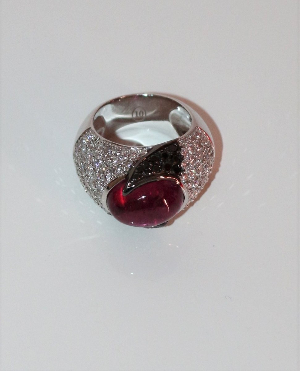 Bague Cocktail Diamants Blancs Et Noirs Cabochon Tourmaline - Castafiore