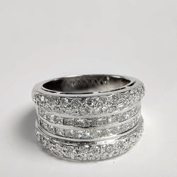 BAGUE COCKTAIL EN OR BLANC ET DIAMANTS - Castafiore