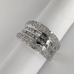 BAGUE COCKTAIL EN OR BLANC ET DIAMANTS - Castafiore