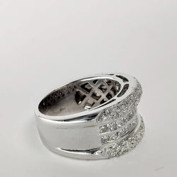 BAGUE COCKTAIL EN OR BLANC ET DIAMANTS - Castafiore