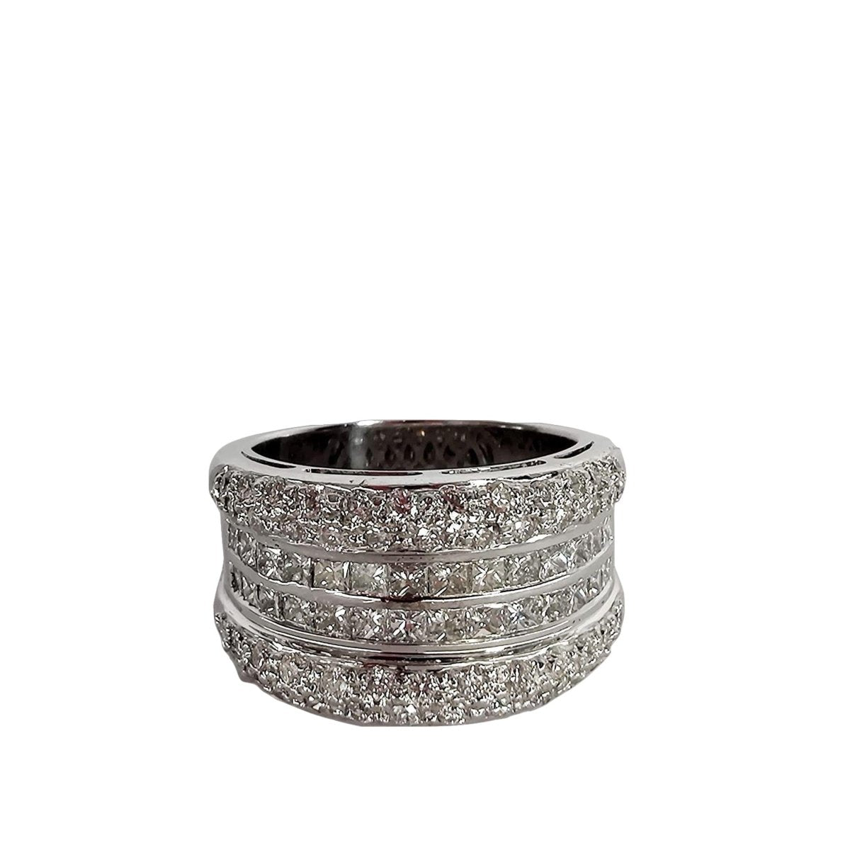 BAGUE COCKTAIL EN OR BLANC ET DIAMANTS - Castafiore