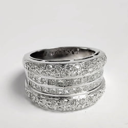 BAGUE COCKTAIL EN OR BLANC ET DIAMANTS - Castafiore