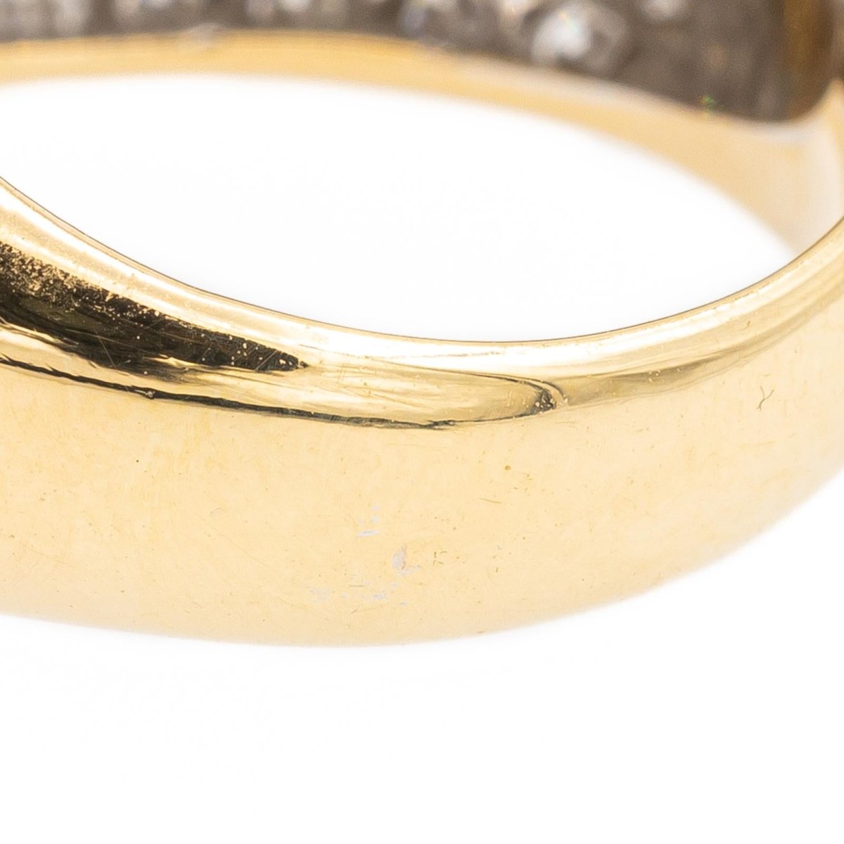 Bague Cocktail en or blanc, or jaune et diamants - Castafiore