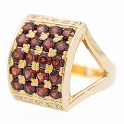 Bague Cocktail en or jaune, diamants et grenats - Castafiore