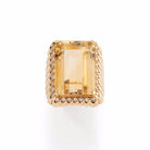 Bague cocktail en or jaune godronné sertie d'un quartz entouré diamants - Castafiore