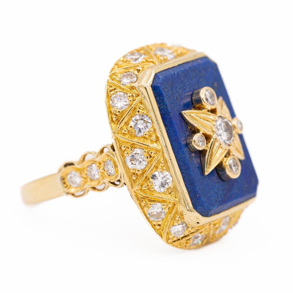 Bague Cocktail en or jaune, lapis-lazuli et diamants - Castafiore