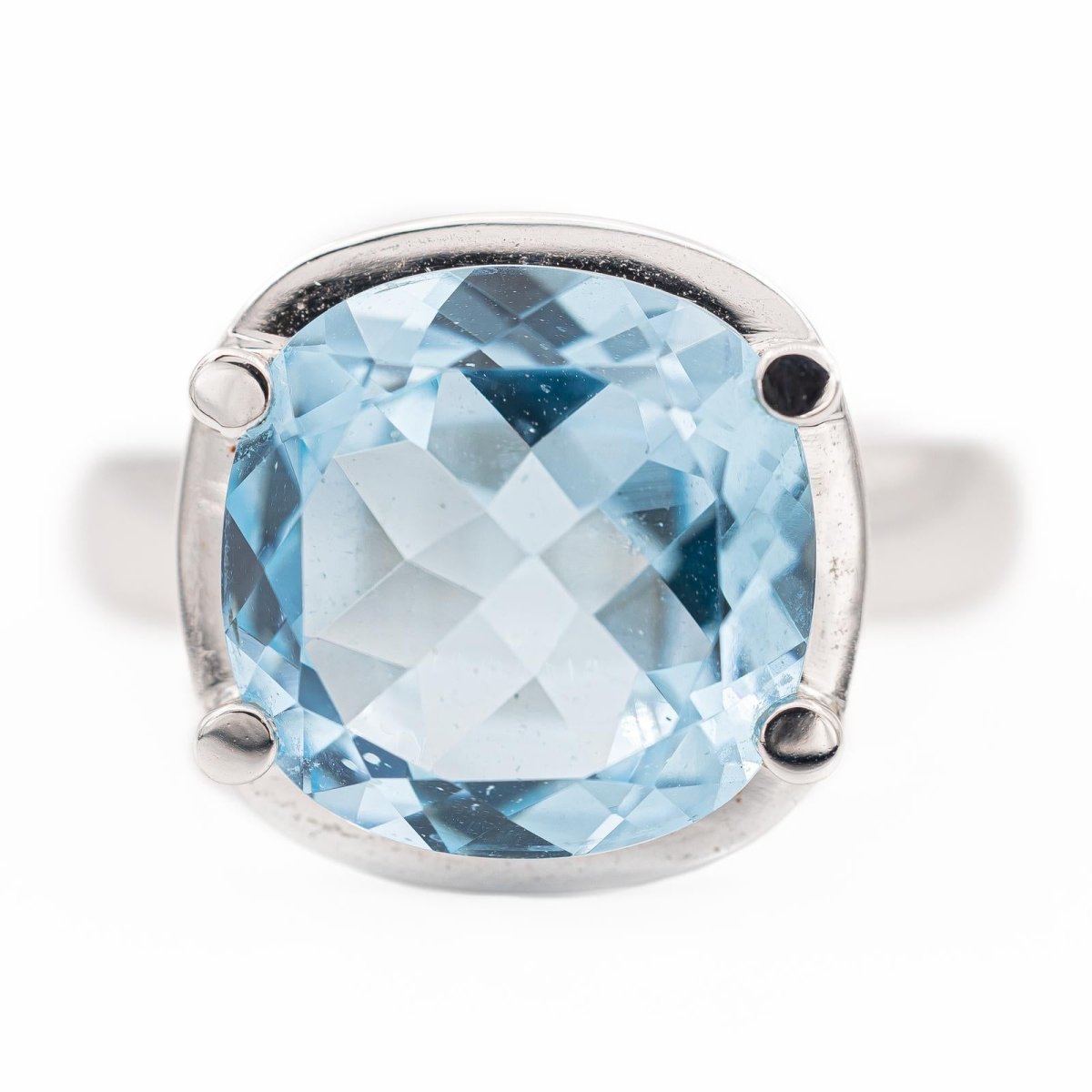 Bague Cocktail POIRAY "Filles Antik" en or blanc et topaze - Castafiore