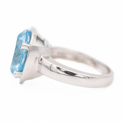 Bague Cocktail POIRAY "Filles Antik" en or blanc et topaze - Castafiore