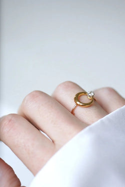 Bague croissant de lune diamant et or - Castafiore
