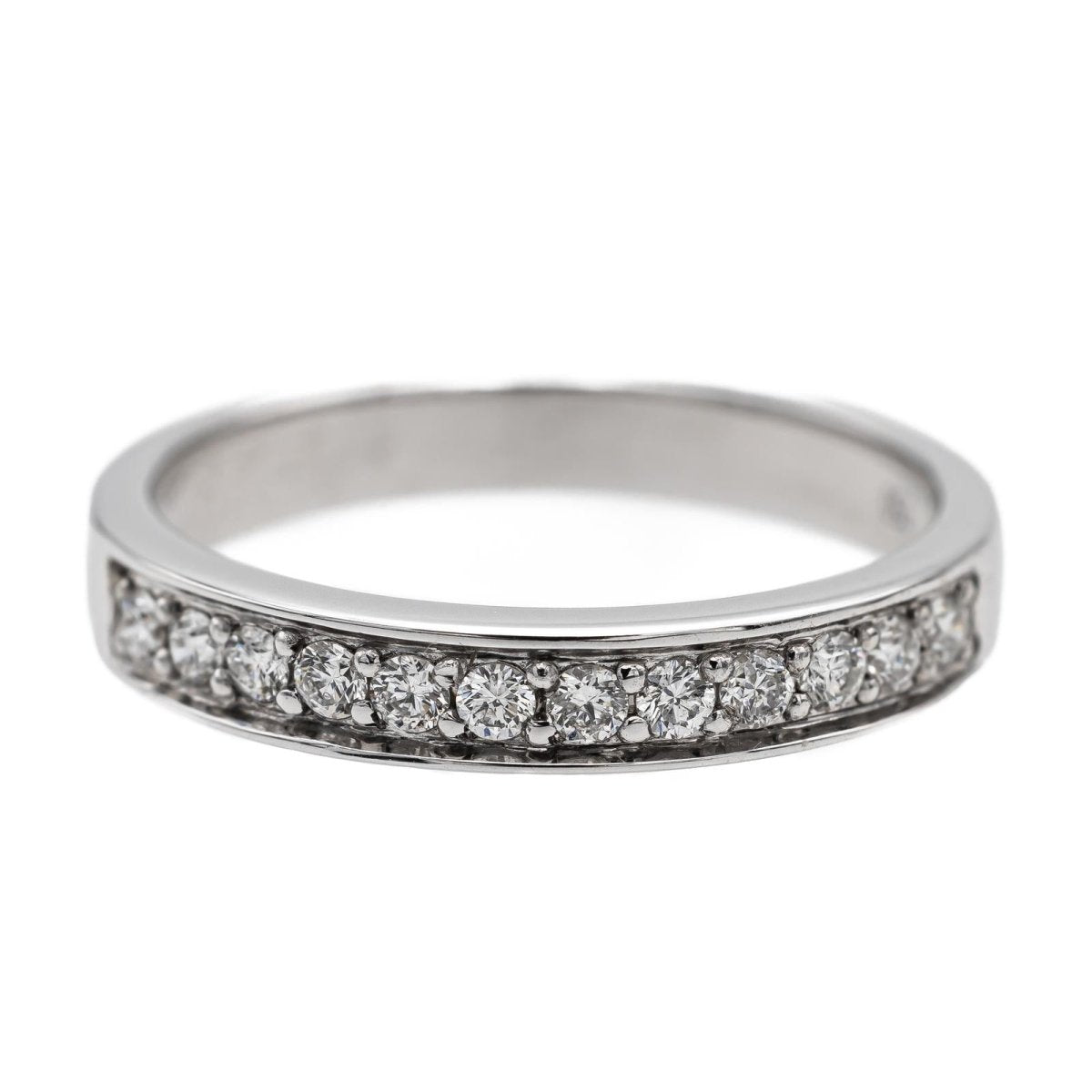 Bague Demi-Alliance en or blanc et diamants - Castafiore