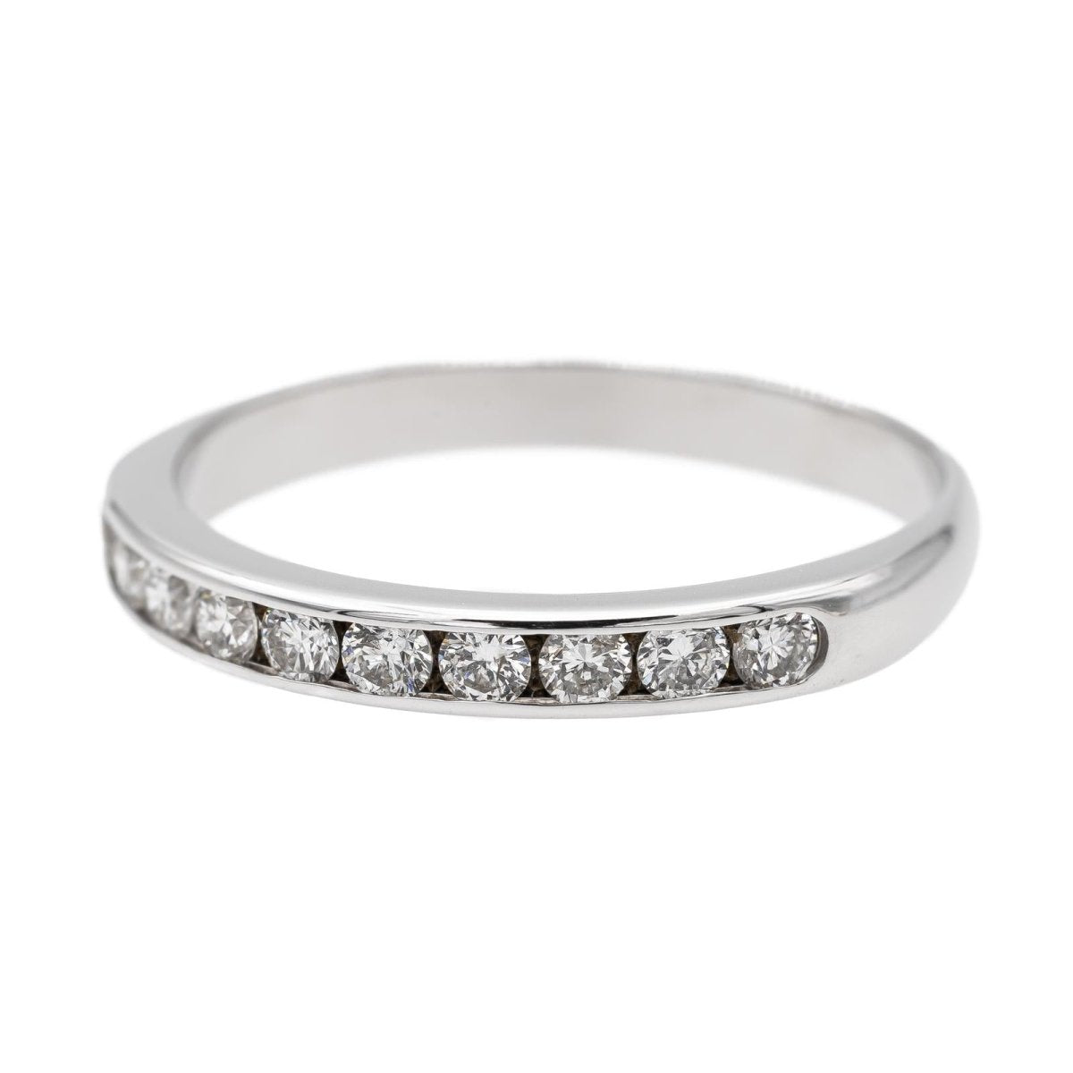 Bague demi alliance en or blanc et diamants - Castafiore