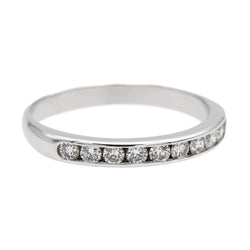Bague demi alliance en or blanc et diamants - Castafiore