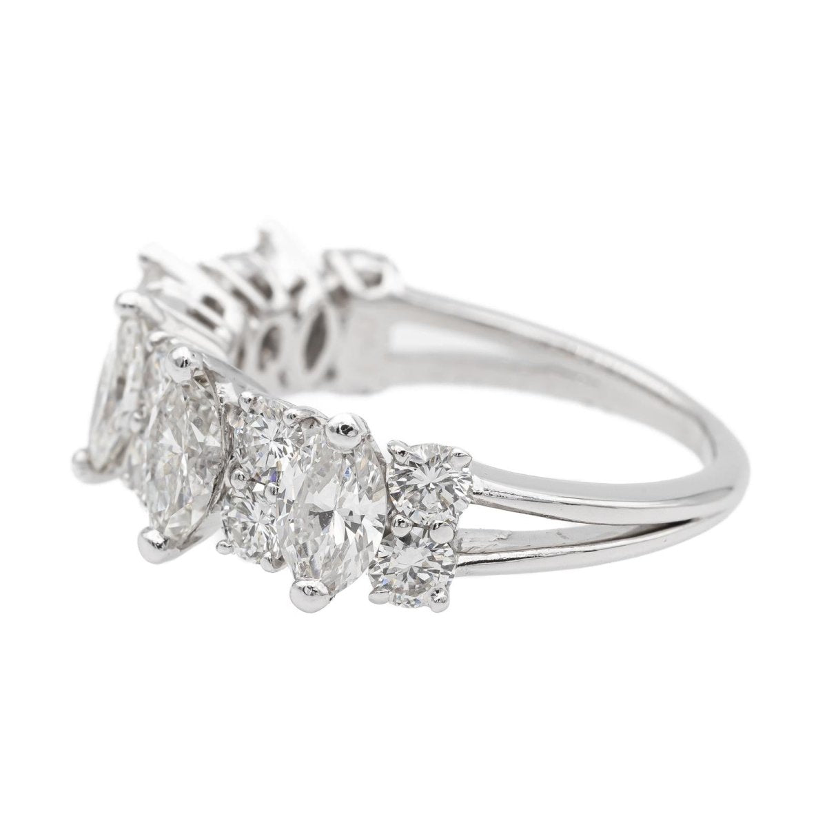 Bague Demi alliance Or blanc diamant - Castafiore