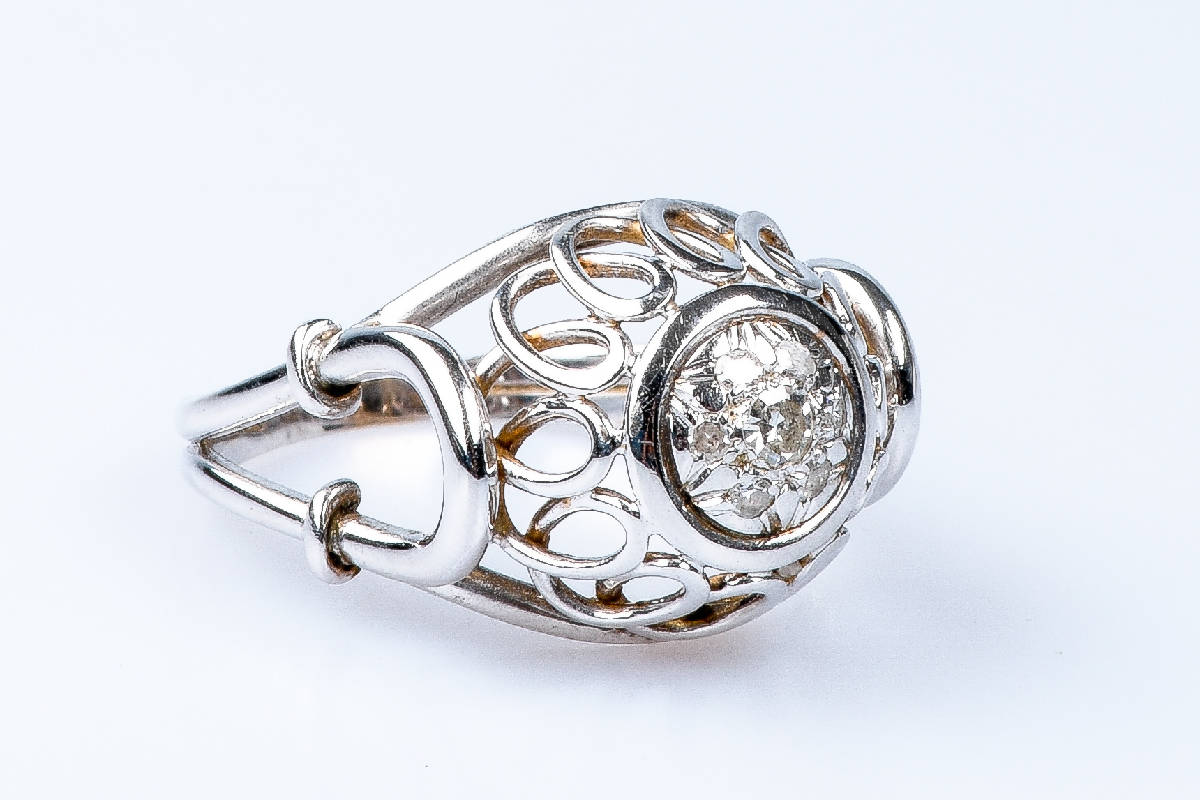 Bague diamant en or blanc 18 carats - Castafiore