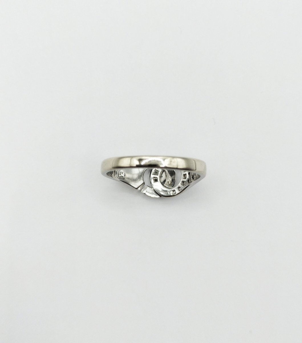 Bague DINH VAN "Menottes R8" en or blanc et diamants - Castafiore