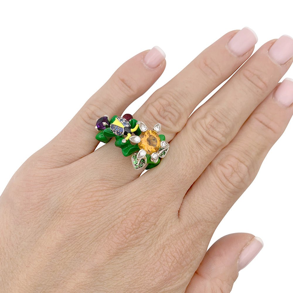Bague Dior, "Milly Carnivora", laque, diamants, pierres de couleur. - Castafiore