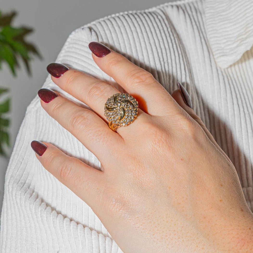 Bague Dôme en or jaune et diamants - Castafiore
