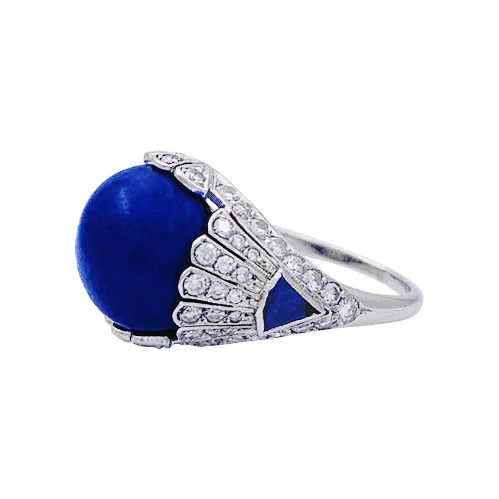 Bague dôme en platine, lapis lazuli et diamants. - Castafiore