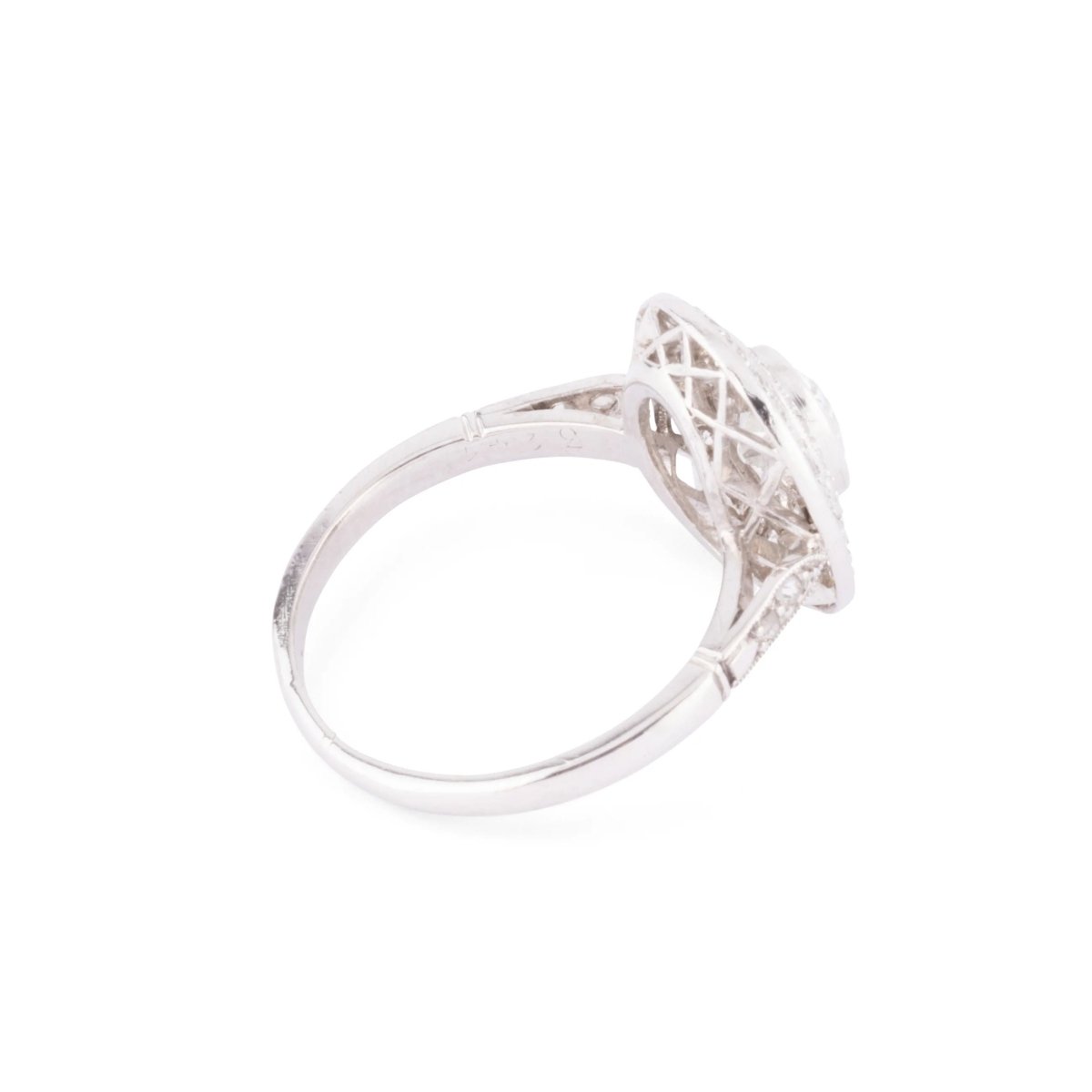 Bague double entourage en platine et diamants - Castafiore