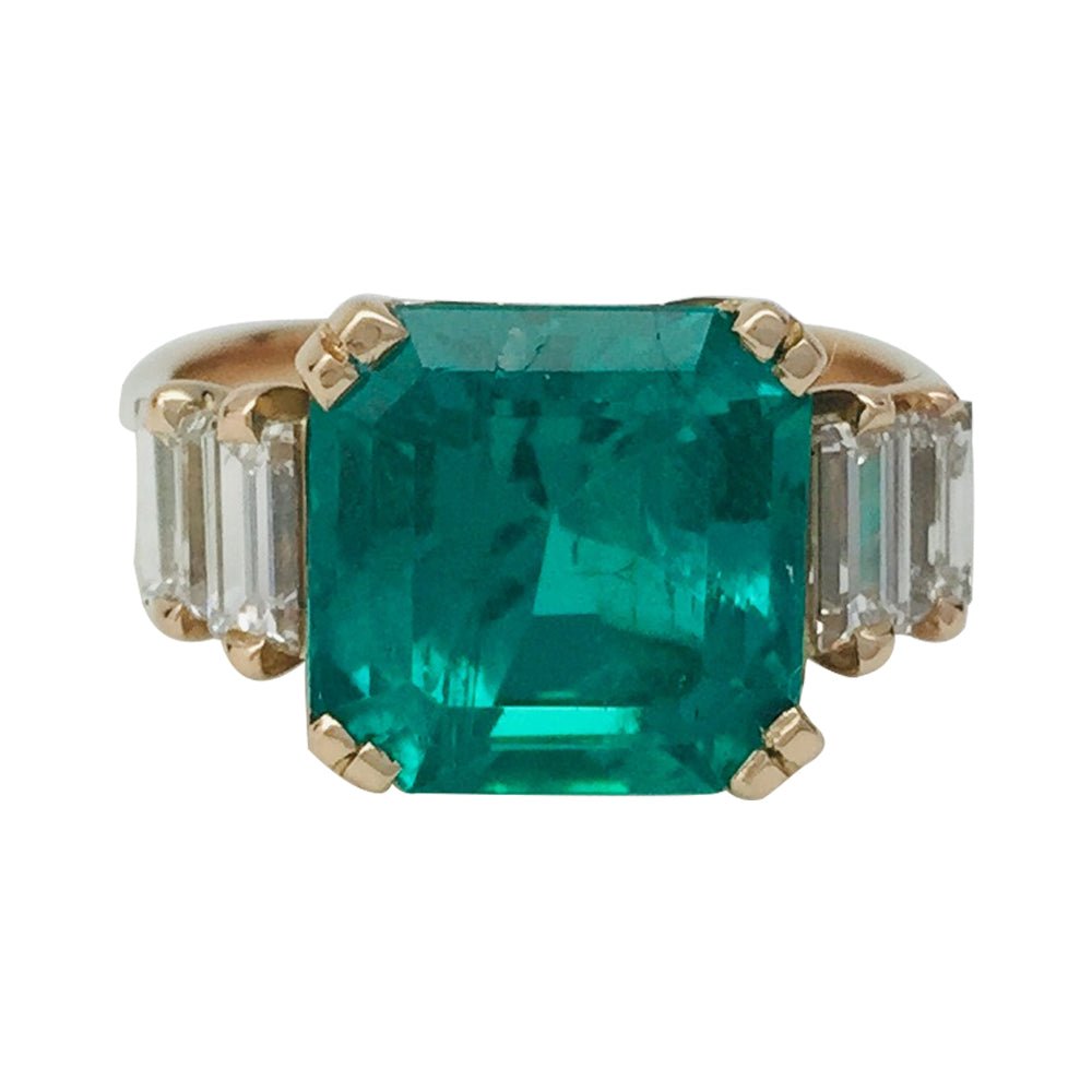 Bague émeraude 4,41 cts or jaune, diamants baguettes - Castafiore
