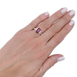 Bague en deux ors, rubis et diamants - Castafiore