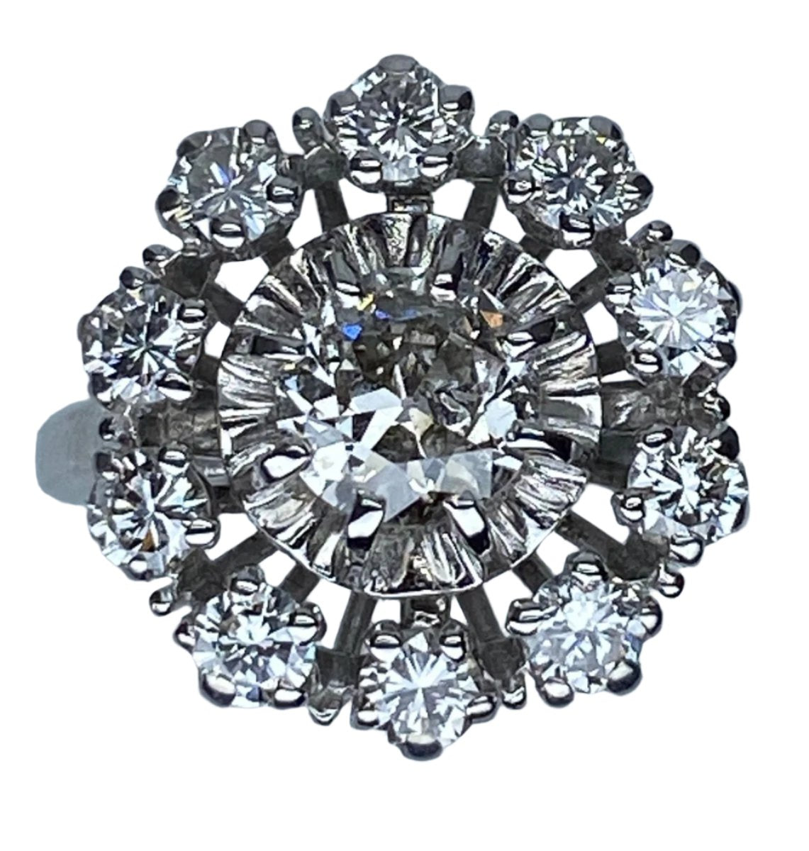 Bague en or 18 carats de forme marguerite «soleil» sertie de diamants - Castafiore