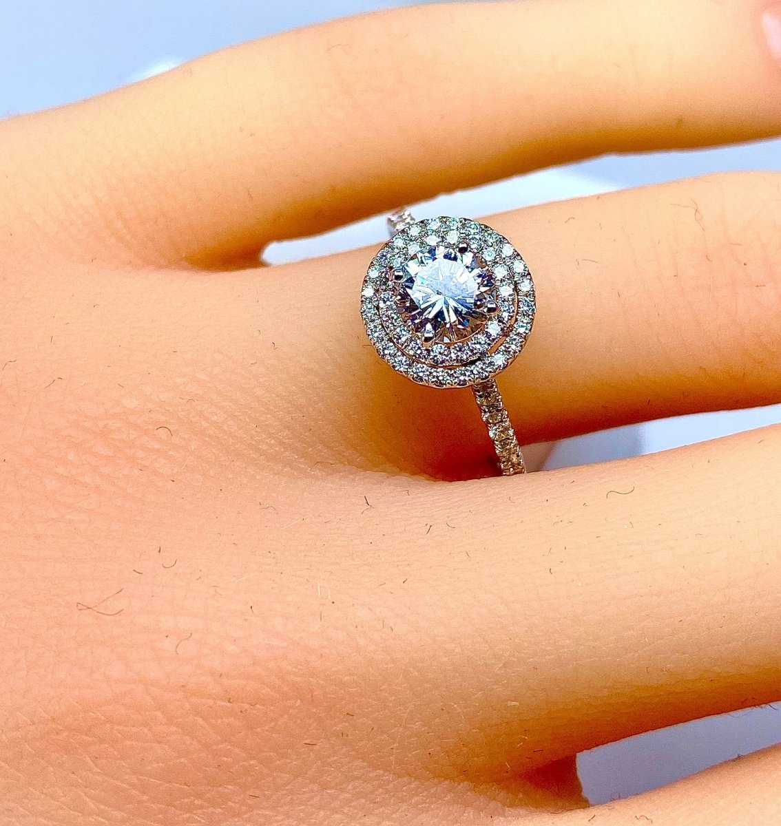 Bague en or blanc 18 carats , diamant couleur G - Castafiore