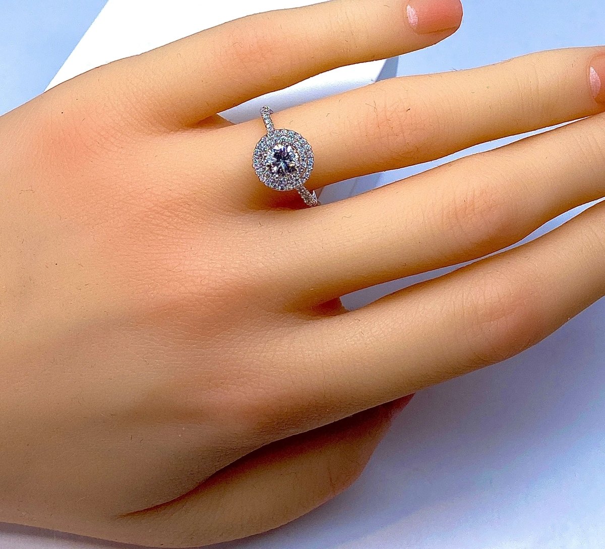 Bague en or blanc 18 carats , diamant couleur G - Castafiore