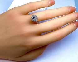Bague en or blanc 18 carats , diamant couleur G - Castafiore