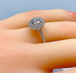 Bague en or blanc 18 carats , diamant couleur G - Castafiore