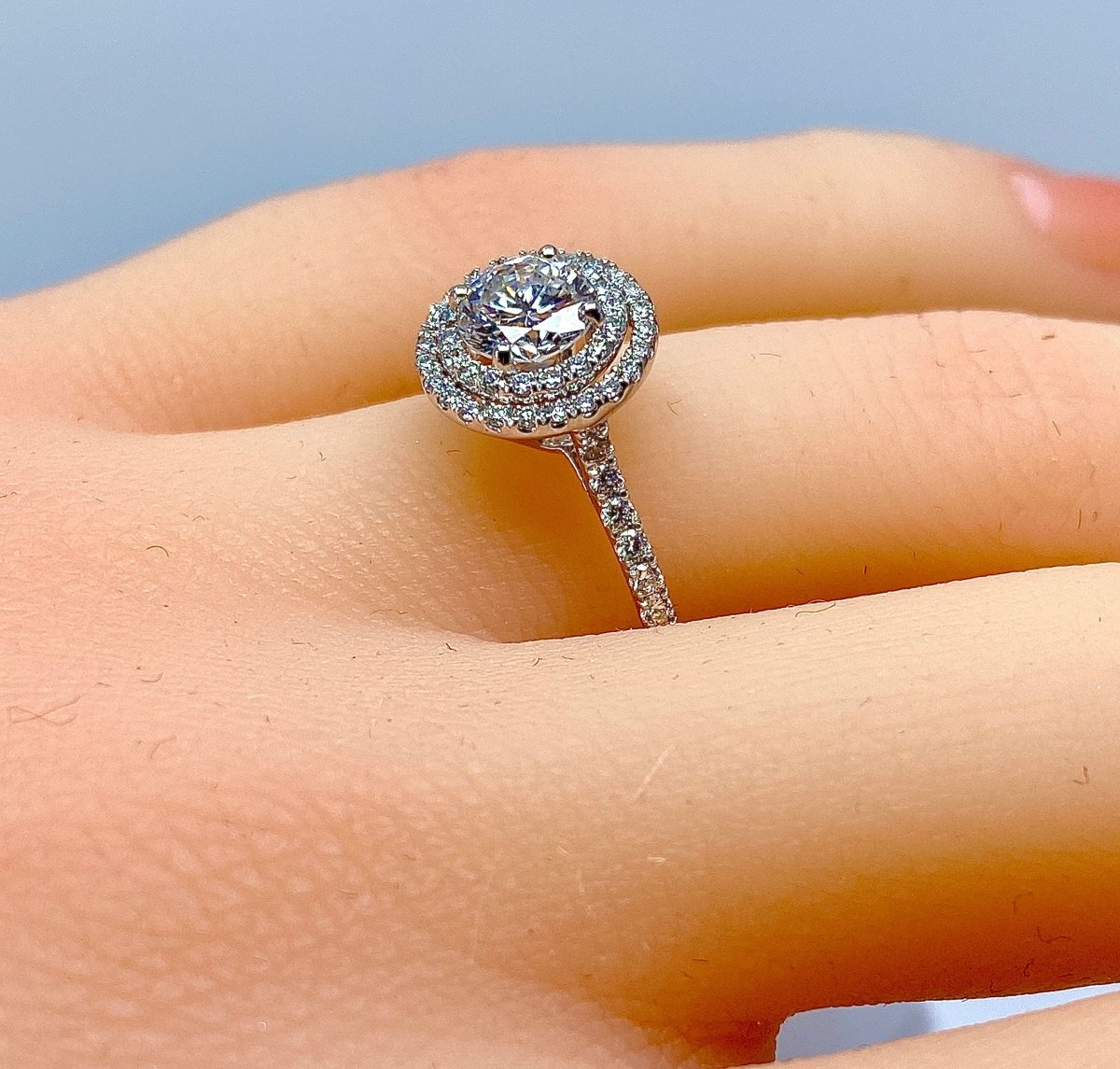 Bague en or blanc 18 carats , diamant couleur G - Castafiore